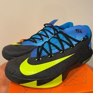 KD 6 Men’s Basketball Sneaker — Black/Volt Size 13